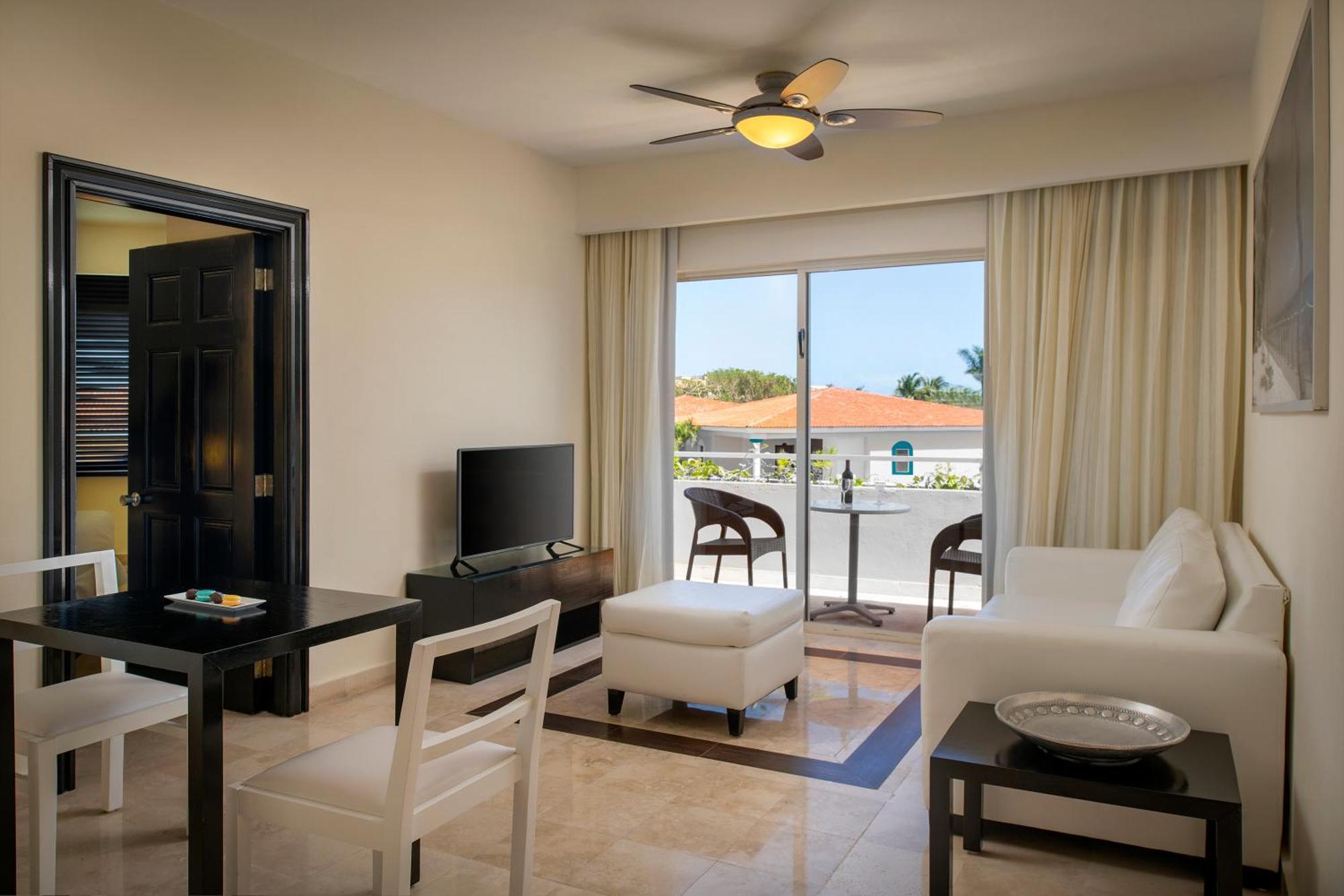 Ocean Maya Royale Adults Only Lafitte Room photo